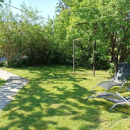 Kek Balaton Nyaralo Holiday home *